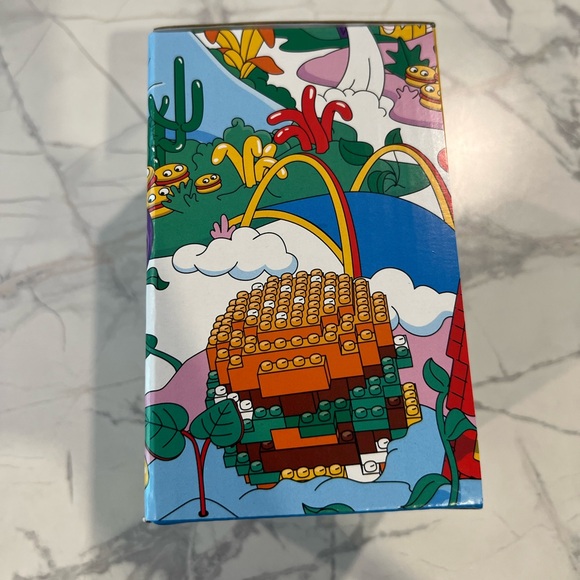 McDonald’s Canada Exclusive Collector Cup Glass Grimace Limited Edition SEALED - Picture 2 of 6